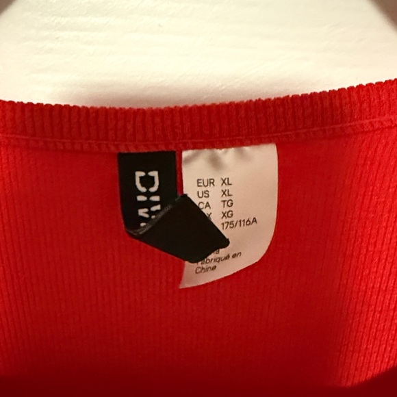 H&M Red Ruched Mini Dress - Picture 2 of 2